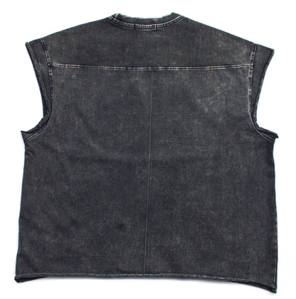 Sleeveless  crop top